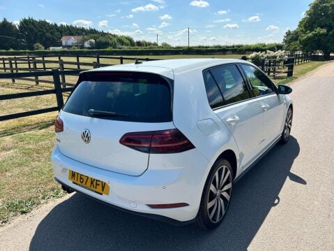 Volkswagen Golf 1.4 TSI 8.7kWh GTE Advance DSG Euro 6 (s/s) 5dr 12