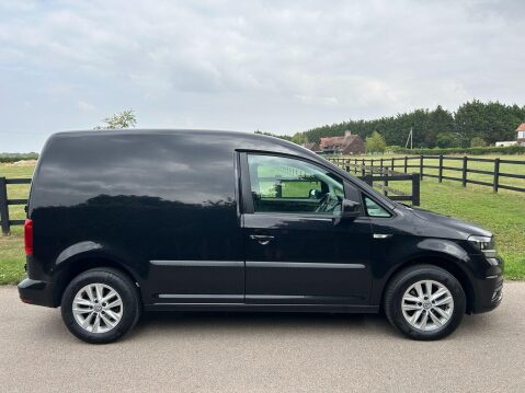 Volkswagen Caddy 2.0 TDI C20 Highline DSG SWB Euro 6 (s/s) 5dr 9
