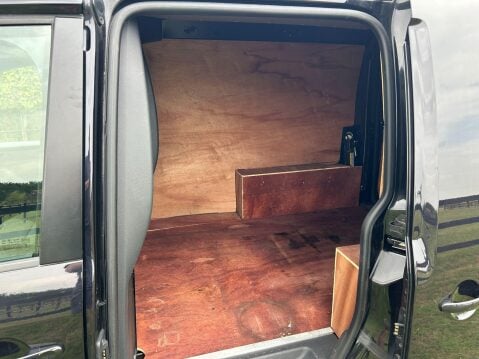 Volkswagen Caddy 2.0 TDI C20 Highline DSG SWB Euro 6 (s/s) 5dr 22