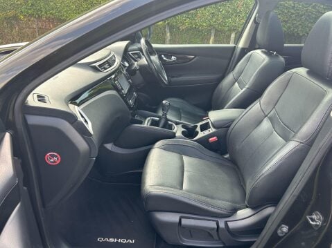Nissan Qashqai 1.2 DIG-T Tekna 2WD Euro 5 (s/s) 5dr 22