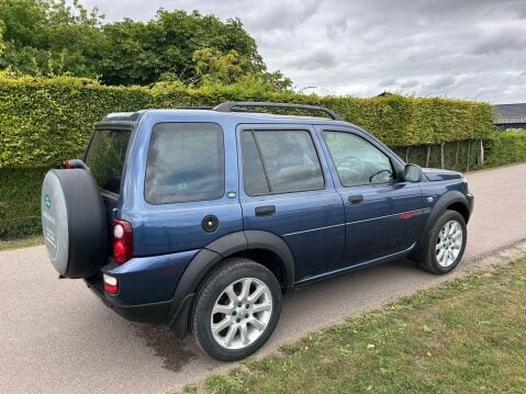 Land Rover Freelander 2.0 TD4 Sport 5dr 8