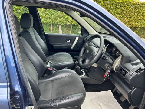 Land Rover Freelander 2.0 TD4 Sport 5dr 14