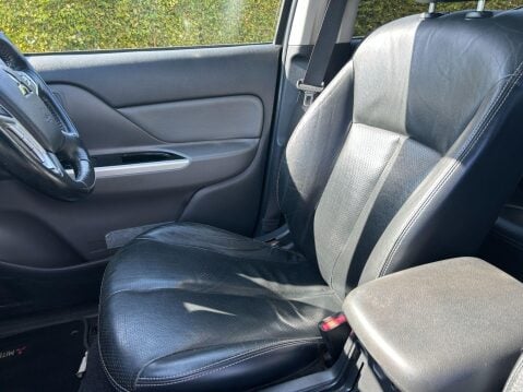 Mitsubishi L200 2.4 DI-D DC Warrior Auto 4WD Euro 6 4dr 26
