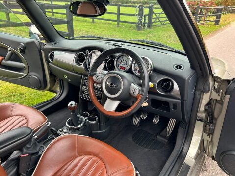 Mini Convertible 1.6 Cooper S Sidewalk Euro 4 2dr 12