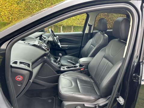 Ford Kuga 2.0 TDCi Titanium X 2WD Euro 6 (s/s) 5dr 27