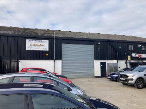 BMW 2 Series 1.5 218i M Sport Euro 6 (s/s) 2dr 26