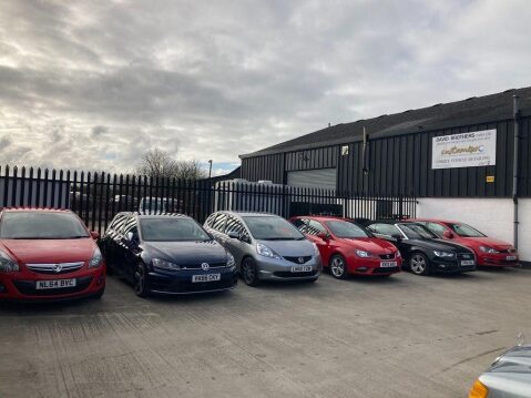 BMW 2 Series 1.5 218i M Sport Euro 6 (s/s) 2dr 27