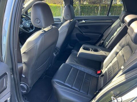 Volkswagen Golf 2.0 TSI BlueMotion Tech R DSG 4Motion Euro 6 (s/s) 5dr 11