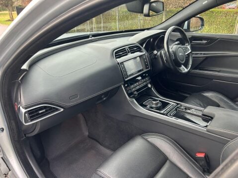 Jaguar XE 2.0d R-Sport Auto AWD Euro 6 (s/s) 4dr 10