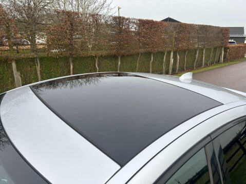 Jaguar XE 2.0d R-Sport Auto AWD Euro 6 (s/s) 4dr 7