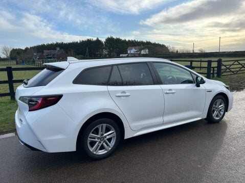 Suzuki Swace 1.8h Motion CVT Euro 6 (s/s) 5dr 19