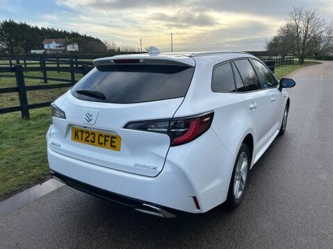 Suzuki Swace 1.8h Motion CVT Euro 6 (s/s) 5dr 17