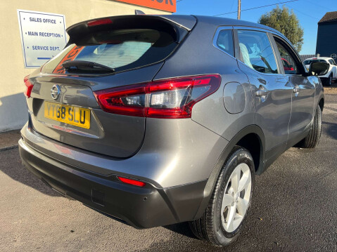 Nissan Qashqai 1.5 Qashqai Acenta Premium dCi 5dr 7