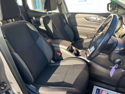 Nissan Qashqai 1.5 Qashqai Acenta Premium dCi 5dr 19