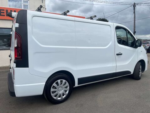 Vauxhall Vivaro 1.6 Vivaro 2700 Sport CDTi BT S/S 14