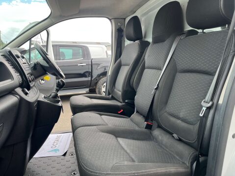 Vauxhall Vivaro 1.6 Vivaro 2700 Sport CDTi BT S/S 39