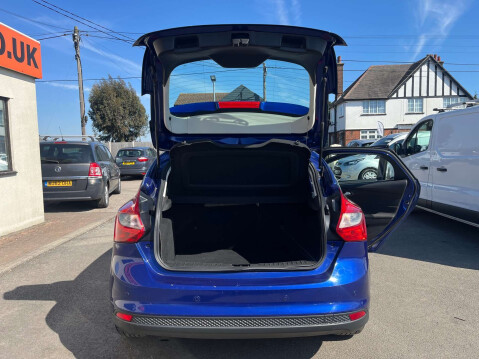 Ford Focus 1.6 Focus Zetec TDCI 5dr 32
