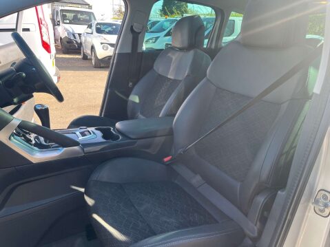 Peugeot 3008 1.6 3008 Allure Blue HDi S/S Auto 5dr 47