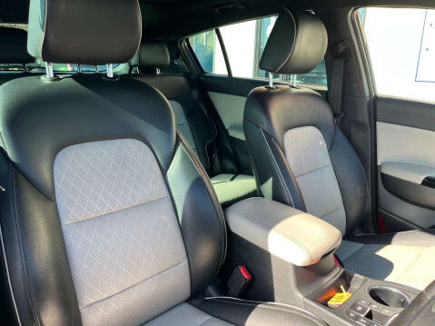 Kia Sportage 2.0 Sportage GT-Line S CRDi Auto 4WD 5dr 30