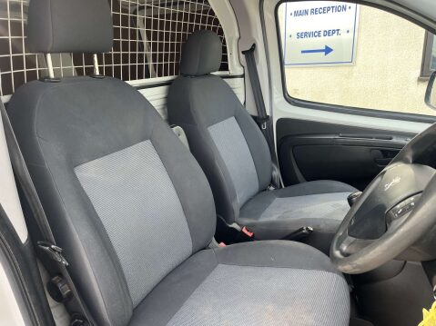Peugeot Bipper 1.2 Bipper Professional HDi 25