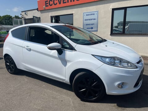 Ford Fiesta 1.2 Fiesta Zetec 3dr 2