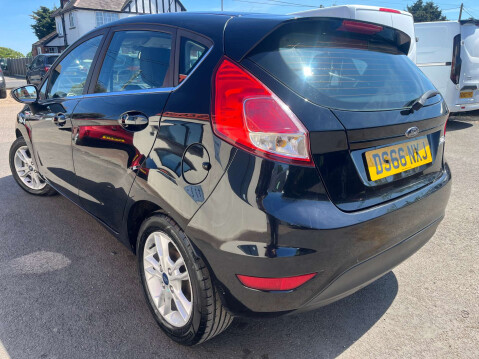 Ford Fiesta 1.2 Fiesta Zetec 5dr 10