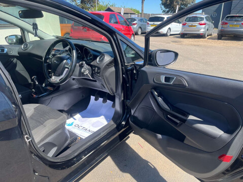 Ford Fiesta 1.2 Fiesta Zetec 5dr 16