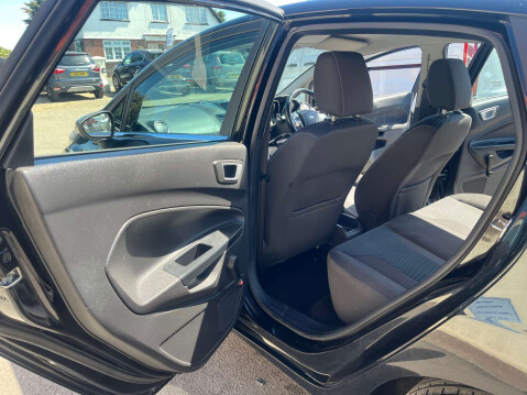 Ford Fiesta 1.2 Fiesta Zetec 5dr 33