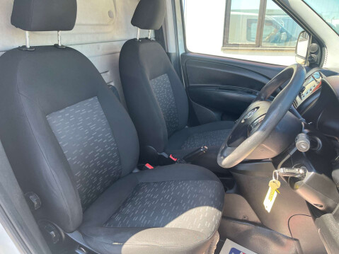 Vauxhall Combo Combo 2300 Sportive 1.3 CDTi ecoFLEX S/S Euro 6 16