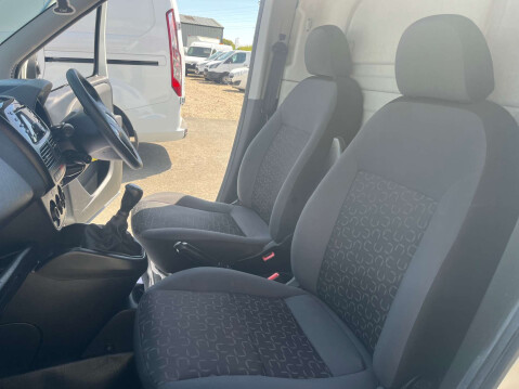 Fiat Doblo 1.2 Doblo 16V SX MultiJet II 36
