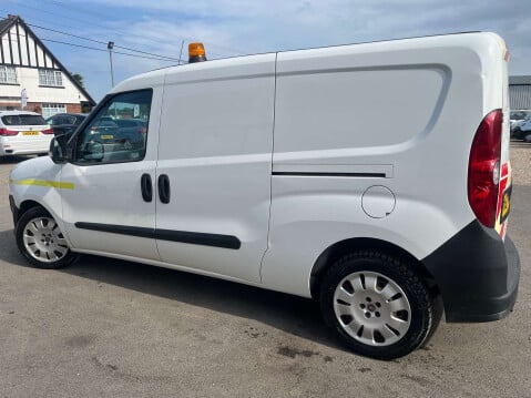 Fiat Doblo 1.6 Doblo 16V MultiJet 9