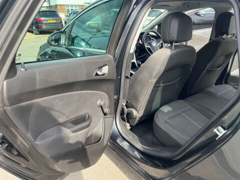Vauxhall Astra 1.6 Astra SRI 5dr 35