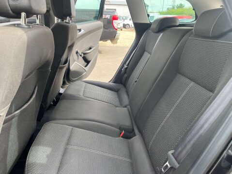 Vauxhall Astra 1.6 Astra SRI 5dr 37