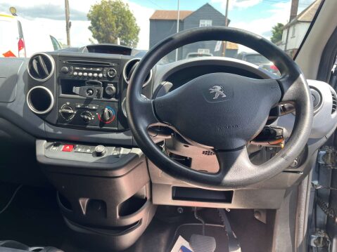 Peugeot Partner Tepee 1.6 HDi Teepee Style MPV 5dr Diesel Automatic (135 g/km, 92 bhp) 27