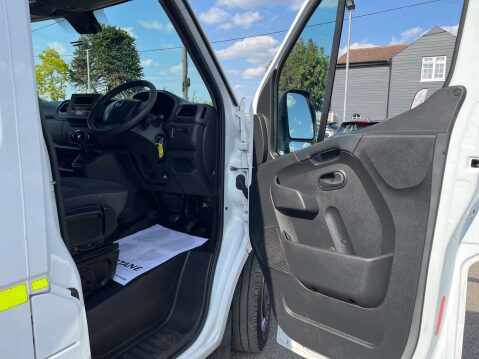Vauxhall Movano 2.3 Movano L3H3 F3500 CDTi 15