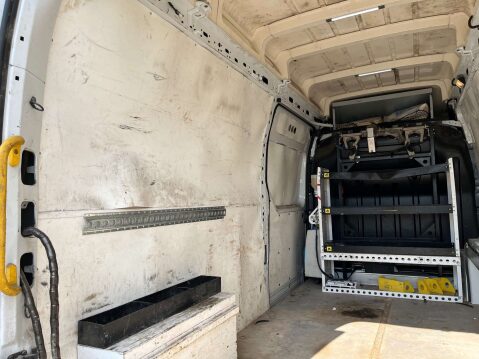 Vauxhall Movano 2.3 Movano L3H3 F3500 CDTi 28