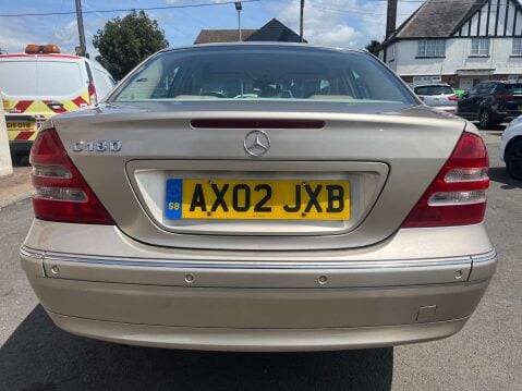 Mercedes-Benz C Class 2.0 C180 Elegance Auto 4dr 11