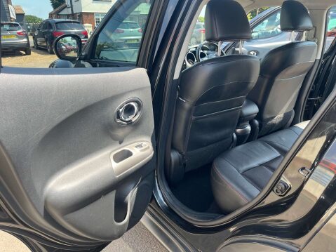 Nissan Juke 1.6 Juke Tekna 5dr 34