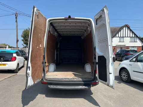 Mercedes-Benz Sprinter 2.1 Sprinter 311 CDI L3H2 LONG WHEEL BASE 28