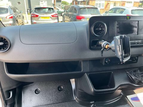 Mercedes-Benz Sprinter 2.1 Sprinter 311 CDI L3H2 LONG WHEEL BASE 43