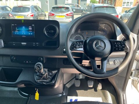 Mercedes-Benz Sprinter 2.1 Sprinter 311 CDI L3H2 LONG WHEEL BASE 27