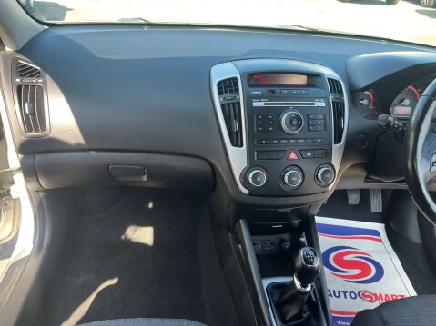 Kia Pro Ceed 1.6 Professional Ceed VR-7 CRDi 3dr 35
