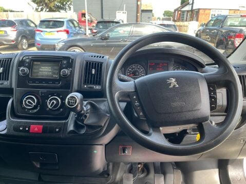 Peugeot Boxer 2.0 Boxer 335 L3 Blue HDi LUTON Box Van 26