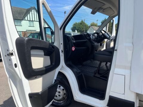 Peugeot Boxer 2.0 Boxer 335 L3 Blue HDi LUTON Box Van 33