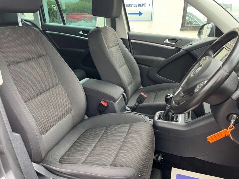 Volkswagen Tiguan 2.0 Tiguan SE TDI BlueMotion Technology 4Motion 4WD 5dr 17
