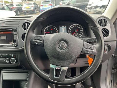 Volkswagen Tiguan 2.0 Tiguan SE TDI BlueMotion Technology 4Motion 4WD 5dr 19