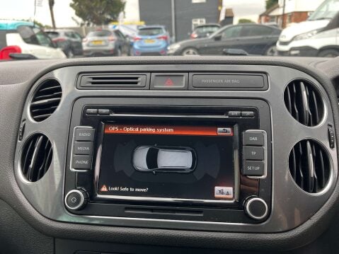 Volkswagen Tiguan 2.0 Tiguan SE TDI BlueMotion Technology 4Motion 4WD 5dr 23