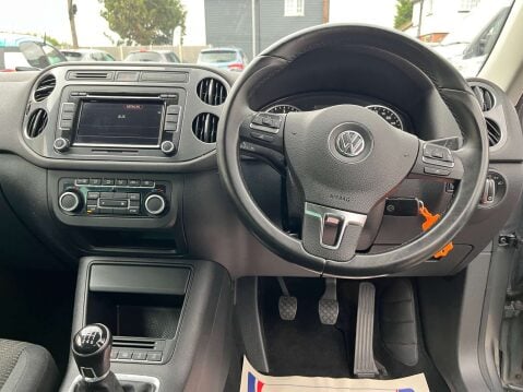 Volkswagen Tiguan 2.0 Tiguan SE TDI BlueMotion Technology 4Motion 4WD 5dr 29