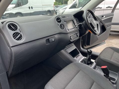 Volkswagen Tiguan 2.0 Tiguan SE TDI BlueMotion Technology 4Motion 4WD 5dr 41