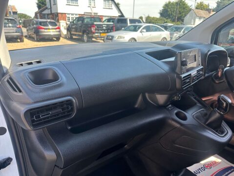 Vauxhall Combo 1.5 Combo 2300 Sportive S/S 10